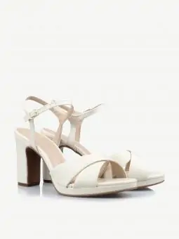 SANDALIA SINDY ESSENZA OFF WHITE