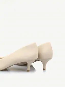 SCARPIN ASTURIAS SALTO BAIXO NOBUCK CREME
