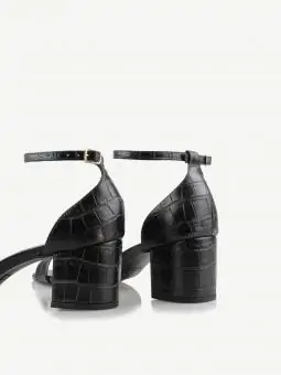 SANDÁLIA PERNAMBURO GISELE CROCO PRETO
