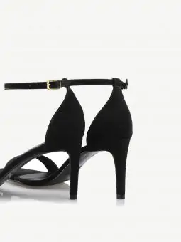 SANDALIA SHEILA GISELE NOBUCK PRETO