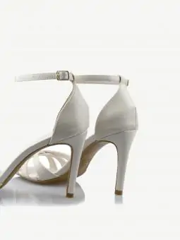 SANDÁLIA MILÃO ESSENCE OFF WHITE